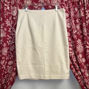 Worthington Cream Pencil Skirt